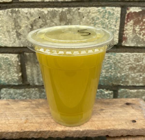 Red Apple, KeyLime, Ginger & Fresh Coconut Water. Medium 120z £6.